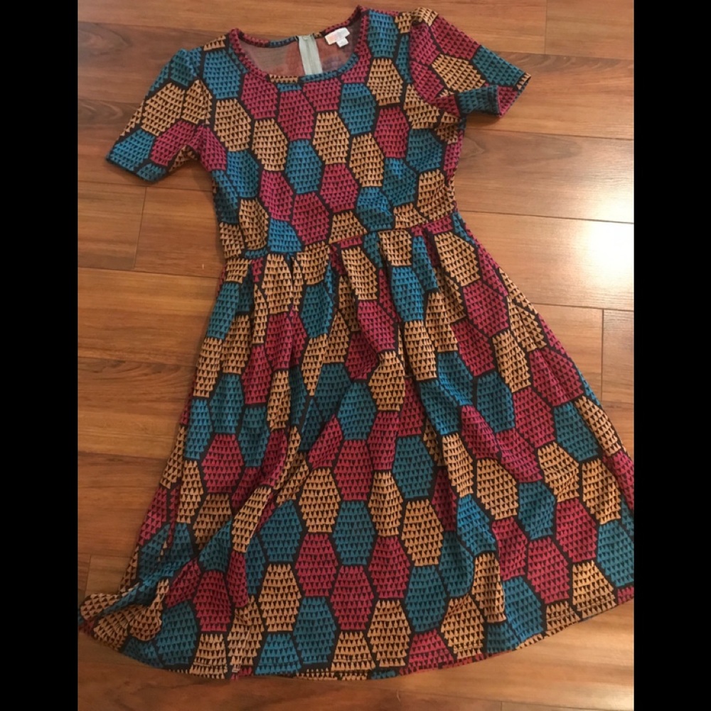 Lularoe Amelia